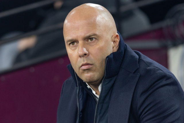 斯洛特：我们本可早早终结比赛，无需等到绝杀